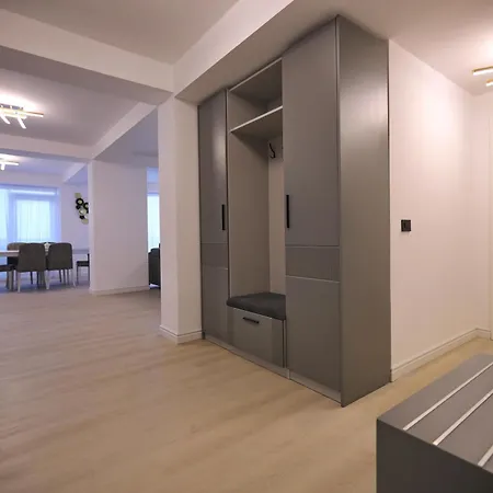 Diamond Titanic Апарт-отель Нэводари