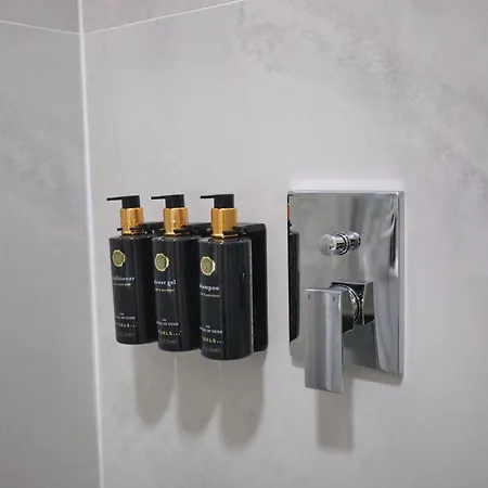 Diamond Titanic 公寓式酒店 那沃达利