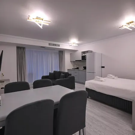 Diamond Titanic Апарт-отель Нэводари